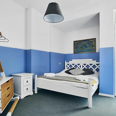 Garden By Urbanesq * Bukarest