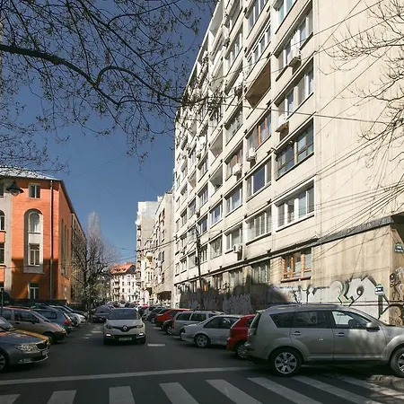 Garden By Urbanesq *