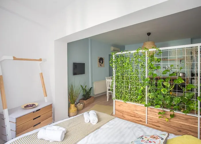 Garden By Urbanesq * Бухарест