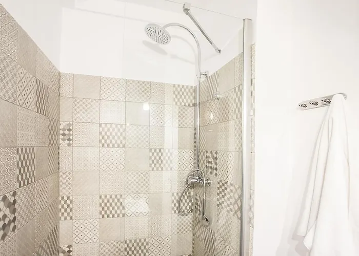 Garden By Urbanesq Апартаменти *