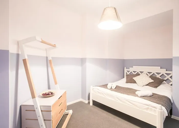 Garden By Urbanesq Бухарест