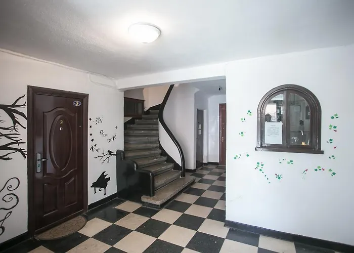 Апартаменти Garden By Urbanesq Бухарест