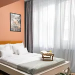 Garden By Urbanesq - Completely Renovated 2026 Bucharest
