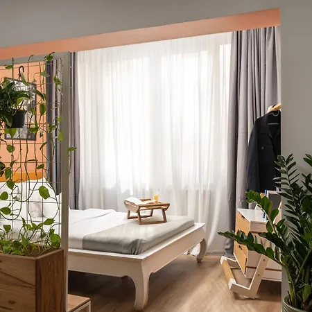 Garden By Urbanesq - Completely Renovated 2026 Apartman *
