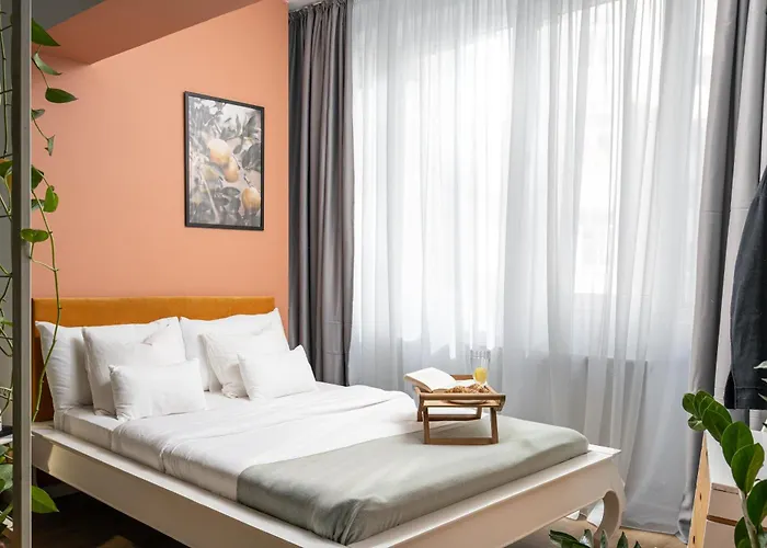 Garden By Urbanesq - Completely Renovated 2026 Bucarest